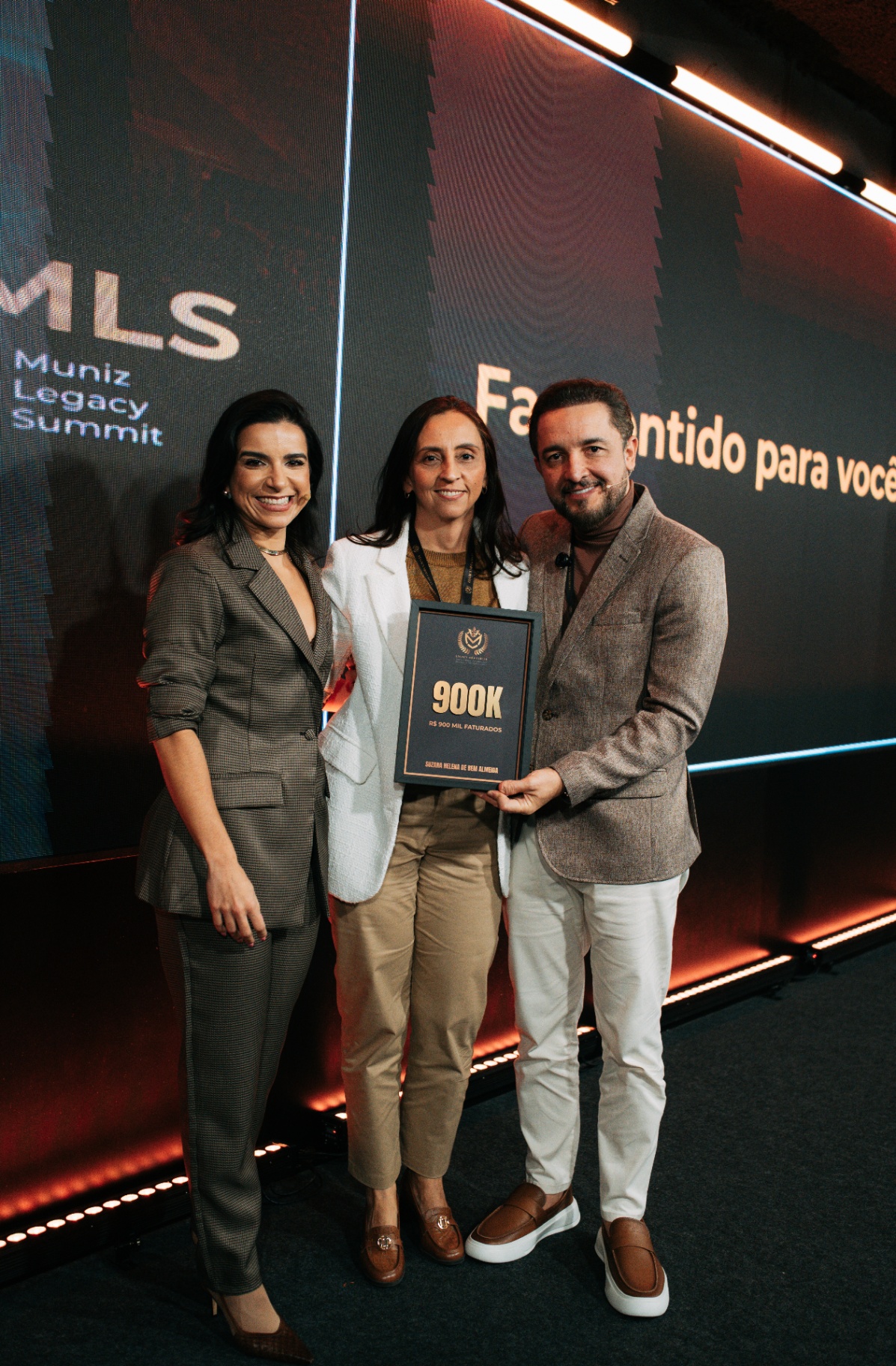 Mentorado do Muniz Legacy Prime recebendo homenagem