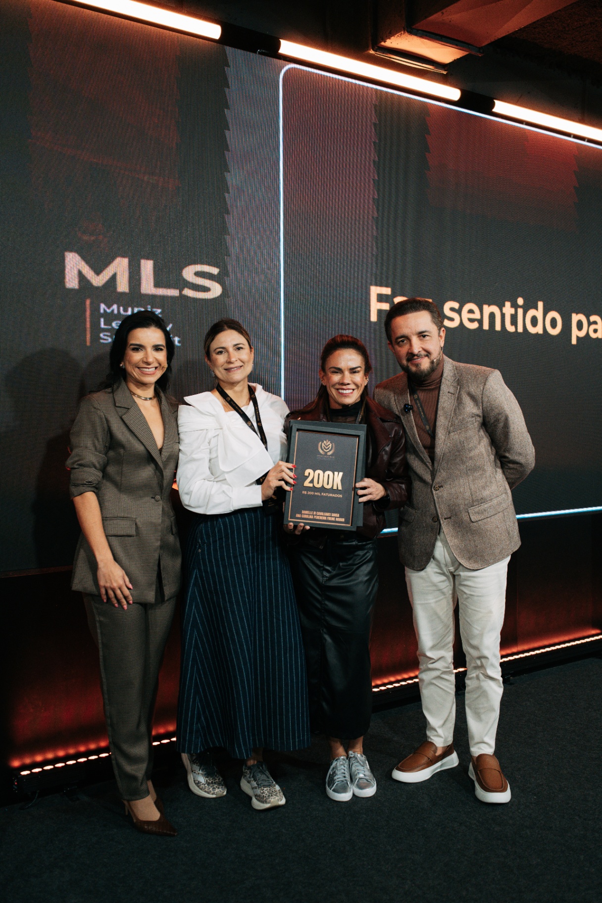 Mentorado do Muniz Legacy Prime recebendo homenagem